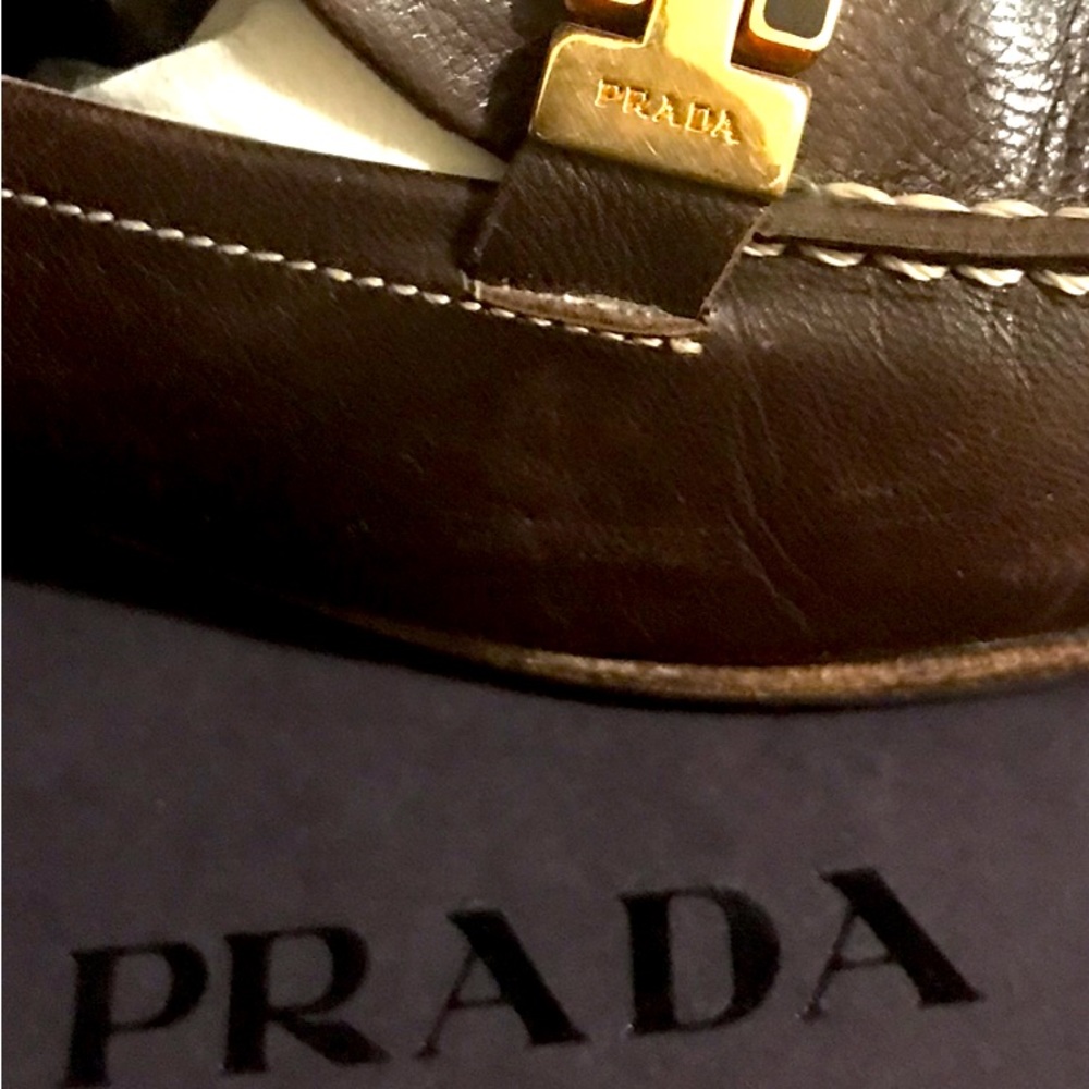 Prada Vero Cucio Italy Leather Teak/Gold 39 1/2 Used/Good
